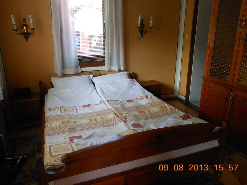 Family Hotel Kalina Koprivshtitsa Quarto foto