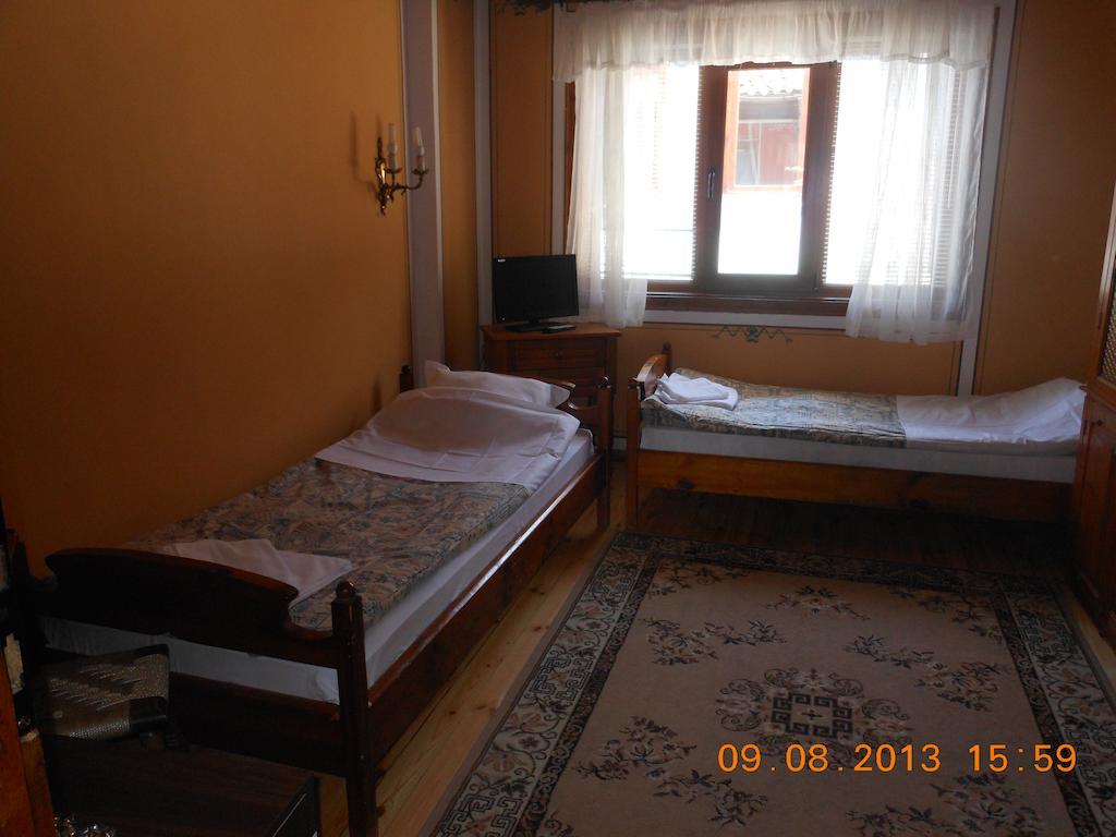 Family Hotel Kalina Koprivshtitsa Quarto foto
